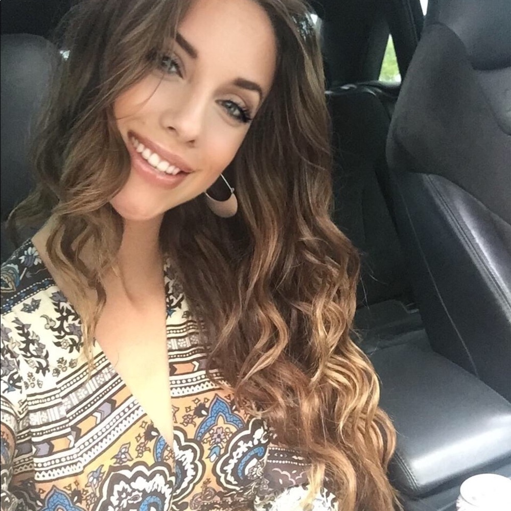 Meet your Posher, Lauren